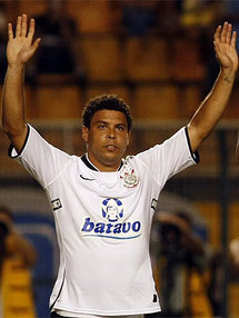 Ronaldo cierra una carrera 'fenomenal' consagrada al gol Ronaldo cierra una carrera 'fenomenal' consagrada al gol