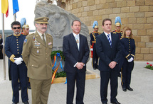 Melilla rememora los 235 años de la heroica resistencia del mariscal Sherlock en la ciudadela Melilla rememora los 235 años de la heroica resistencia del mariscal Sherlock en la ciudadela