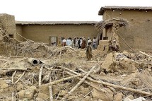 Los daños causados por un bombardeo anterior en Waziristán, Pakistán Los daños causados por un bombardeo anterior en Waziristán, Pakistán
