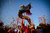 Asia celebra año nuevo del Dragón, muy propicio en el plano profesional Asia celebra año nuevo del Dragón, muy propicio en el plano profesional