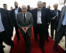 Carter, durante una visita a Gaza. Carter, durante una visita a Gaza.