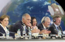 El ministro de Exteriores marroquí Mezuar, segundo por la izquierda. El ministro de Exteriores marroquí Mezuar, segundo por la izquierda.