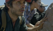 Gael García Bernal en una escena de "Desierto" Gael García Bernal en una escena de "Desierto"