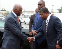 Dos Santos-a la izquierda-y Lourenço Dos Santos-a la izquierda-y Lourenço