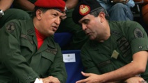 Chávez-a la izquierda-y Baduel Chávez-a la izquierda-y Baduel
