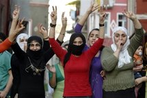 Turquía abre una nueva etapa con programas de televisión en kurdo Turquía abre una nueva etapa con programas de televisión en kurdo