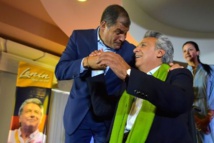 Rafael Correa-a la izquierda-y Lenin Moreno