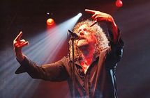 Robert Plant niega pelea en Led Zeppelin