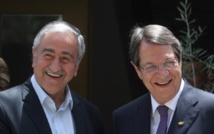 Akinci-a la izquierda-y Anastasiades Akinci-a la izquierda-y Anastasiades