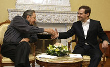 Medvédev recibe al líder cubano Medvédev recibe al líder cubano