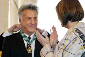 Dustin Hoffman recibe homenaje en Francia