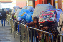 Porteadoras marroquíes en la frontera de Ceuta