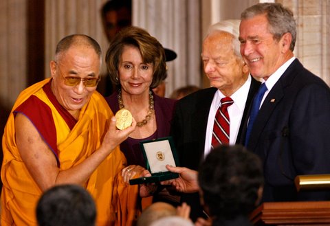 Sudáfrica niega visa a Dalai Lama