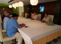 Los líderes de las FARC-a la izquierda-y del ELN Los líderes de las FARC-a la izquierda-y del ELN