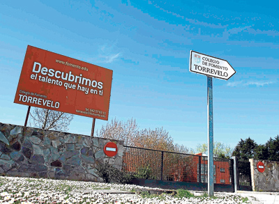 Retiran financiación de un colegio del Opus que no admite a niñas Retiran financiación de un colegio del Opus que no admite a niñas