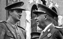 El entonces príncipe Juan Carlos-a la izquierda-con Franco