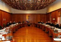 La corte constitucional de Colombia La corte constitucional de Colombia