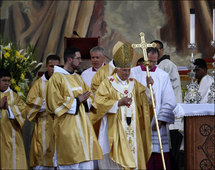 Papa celebra la misa más multitudinaria de su viaje a Palestina