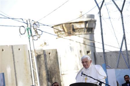 Papa celebra la misa más multitudinaria de su viaje a Palestina Papa celebra la misa más multitudinaria de su viaje a Palestina