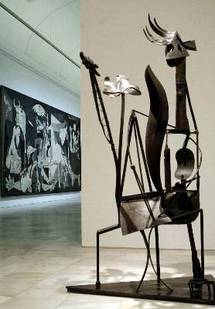 El Reina Sofía presenta una nueva mirada sobre su colección El Reina Sofía presenta una nueva mirada sobre su colección