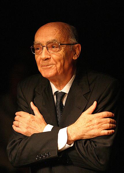 La editorial de Berlusconi veta la nueva obra de José Saramago