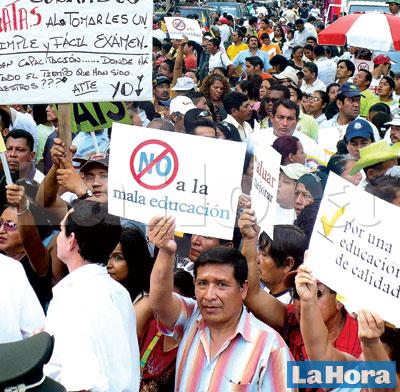 Gobierno y la Unión Nacional de Educadores no ceden Gobierno y la Unión Nacional de Educadores no ceden