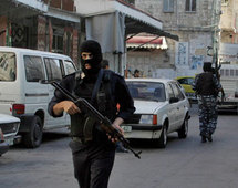 Cisjordania: seis muertos en enfrentamientos entre policías y Hamas Cisjordania: seis muertos en enfrentamientos entre policías y Hamas