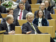 Avance de extrema derecha en Holanda marca el arranque de comicios Avance de extrema derecha en Holanda marca el arranque de comicios