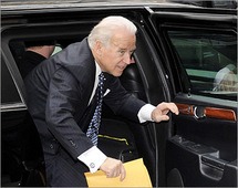 La visita sorpresa de Joe Biden a Irak levanta una ola de protestas La visita sorpresa de Joe Biden a Irak levanta una ola de protestas