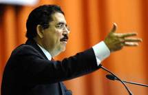Zelaya regresa a Honduras en medio de fuerte tensión, tras suspensión de OEA Zelaya regresa a Honduras en medio de fuerte tensión, tras suspensión de OEA