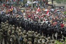 Zelaya fracasa en intento de retorno, incidentes dejan dos muertos Zelaya fracasa en intento de retorno, incidentes dejan dos muertos