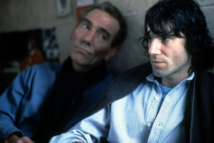 Daniel Day-Lewis-a la derecha-en una escena de "En el nombre del padre" Daniel Day-Lewis-a la derecha-en una escena de "En el nombre del padre"