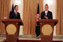 Rasmussen defiende en Kabul una estrategia que aúne la vía militar y el diálogo Rasmussen defiende en Kabul una estrategia que aúne la vía militar y el diálogo