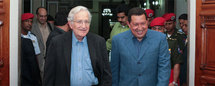 Noam Chomsky:"Chávez construye un mundo diferente y posible"