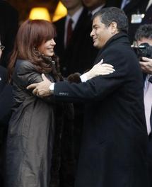 Unasur se fortalece al superar con diálogo abierto su peor crisis Unasur se fortalece al superar con diálogo abierto su peor crisis