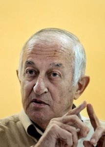 Juan Goytisolo repasa la vida de Jean Genet en su nuevo libro Juan Goytisolo repasa la vida de Jean Genet en su nuevo libro