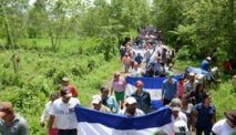 Una de las marchas contra el canal