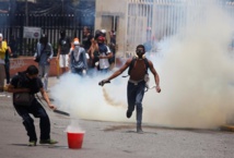 Protesta de huelga nacional en Venezuela deja al menos dos muertos