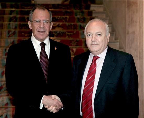 Rusia y España hablan sobre relaciones de la Unión Europea con Moscú