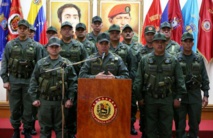 Un oficial y varios soldados del ejército venezolano