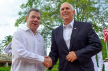 El presidente colombiano Santos-izquierda-y el vicepresidente estadounidense Pence. El presidente colombiano Santos-izquierda-y el vicepresidente estadounidense Pence.