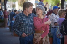 Robert Redford y Jane Fonda en una escena de Our souls at night Robert Redford y Jane Fonda en una escena de Our souls at night