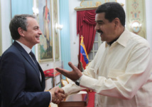 José Luis Rodríguez Zapatero-a la izquierda-y Nicolás Maduro. José Luis Rodríguez Zapatero-a la izquierda-y Nicolás Maduro.