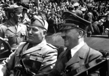 Mussolini-a la izquierda-y Hitler Mussolini-a la izquierda-y Hitler
