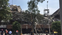 Un edificio destruido por el terremoto Un edificio destruido por el terremoto