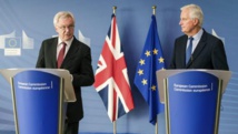 David Davis-a la izquierda-y Michel Barnier David Davis-a la izquierda-y Michel Barnier