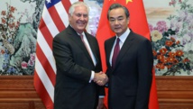 Los ministros de Exteriores estadounidense, TIllerson-a la izquierda-y el chino Wang Yi Los ministros de Exteriores estadounidense, TIllerson-a la izquierda-y el chino Wang Yi