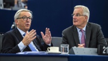 Jean-Claude Juncker-a la izquierda-y Michel Barnier. Jean-Claude Juncker-a la izquierda-y Michel Barnier.