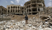 Edificios destruidos por un bombardeo saudí en Yemen