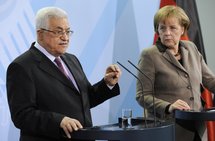 Mahmud Abbas y Angela Merkel